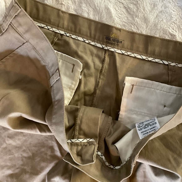 LEE STRAIGHT FIT 40*32 khaki dress pants - Picture 6 of 10
